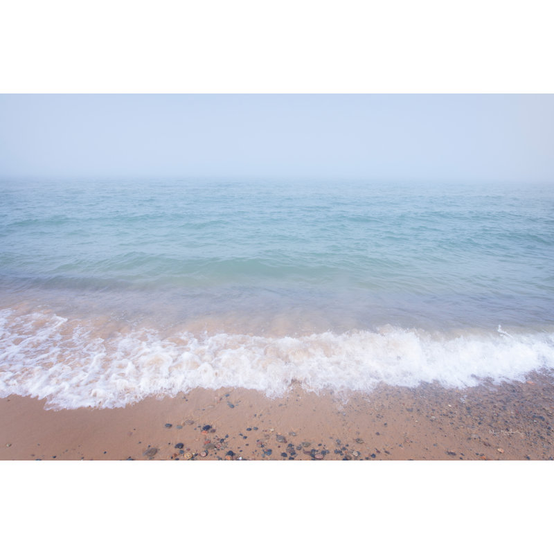 «Whitefish Point Beach» par Alan Majchrowicz, reproduction sur toile, H 12 po x l 18 po