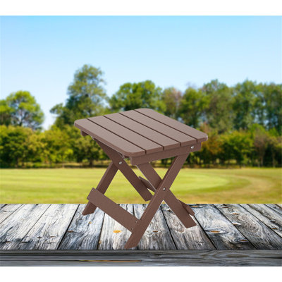 table de bout à pieds croisés