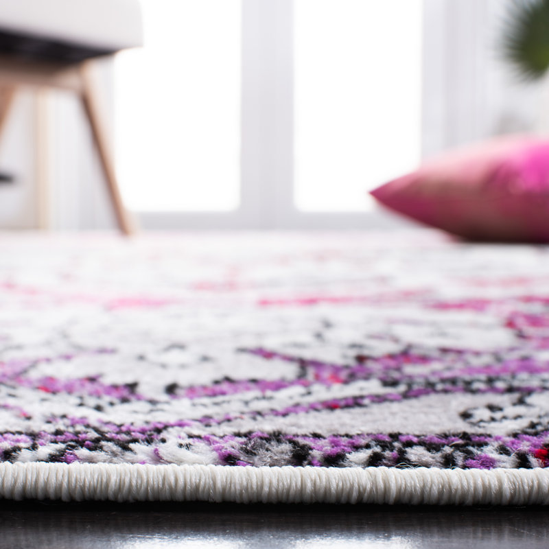 Skyler Performance Oriental Rug, Round 6'7"
