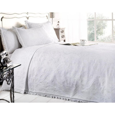 Lynn Floral Bedspread