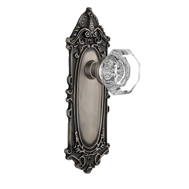 Victorian Plate with Waldorf Door Knob, Antique Pewter, 2.375"