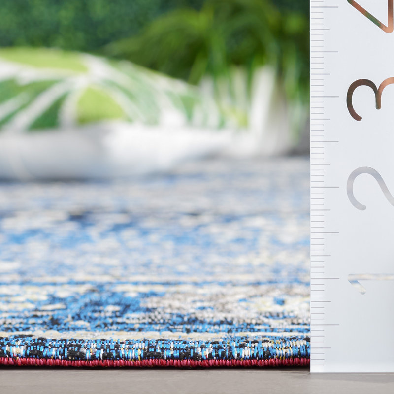 Mariaclara 500 Performance Oriental Indoor/Outdoor Area Rug, Square 6'6"