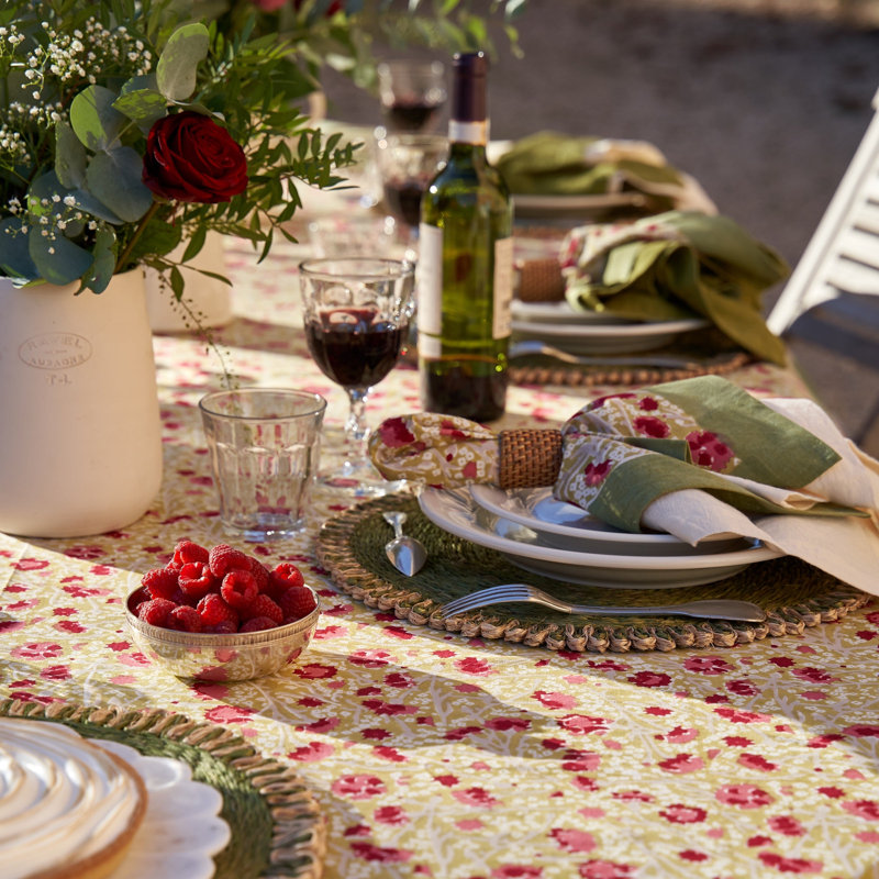 Meadows 100% Cotton Square Napkins, Red/Green