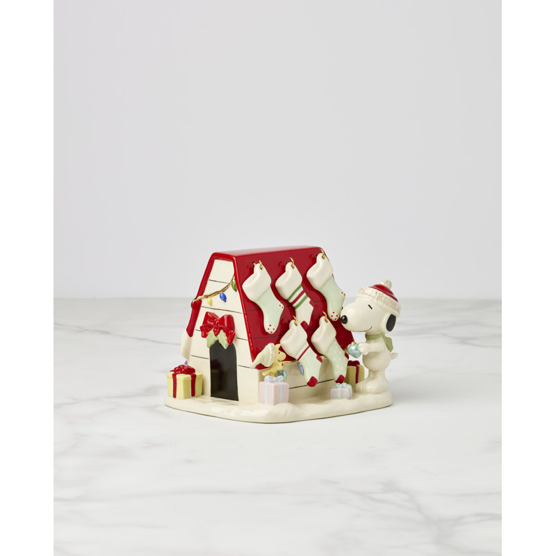 Snoopy's Christmas Decor for You Figurine