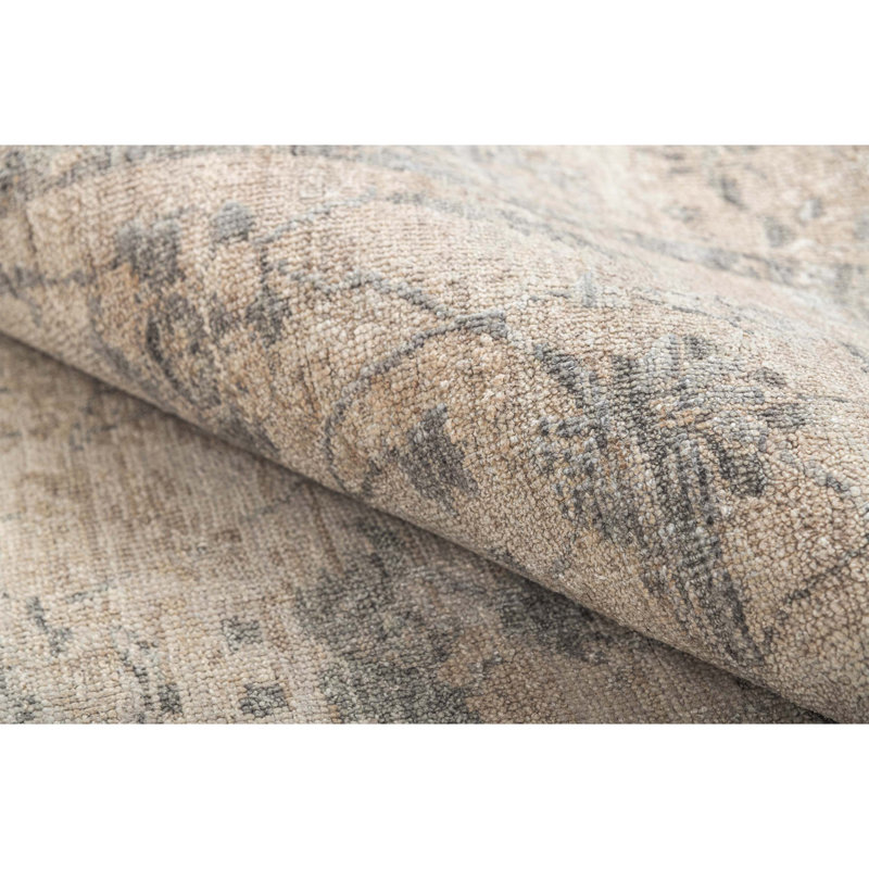 Handmade Silk and Wool Oriental Area Rug, Rectangle 6' x 9'