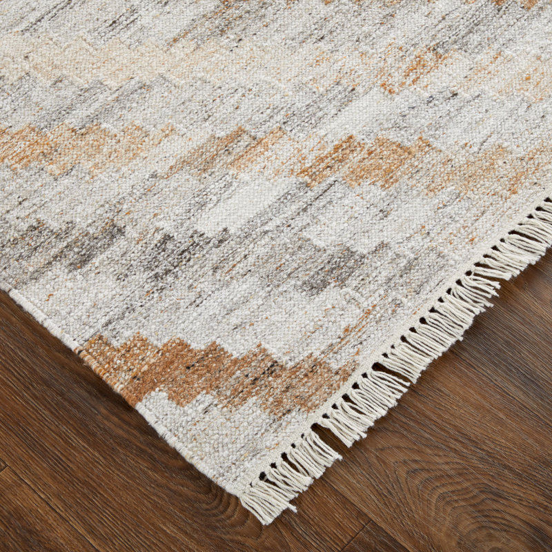 Bunde Transitional PET Yarn Beige/Gray Rug, 3''-6" X 5''-6" Accent Rug, Rectangle 5' x 8'
