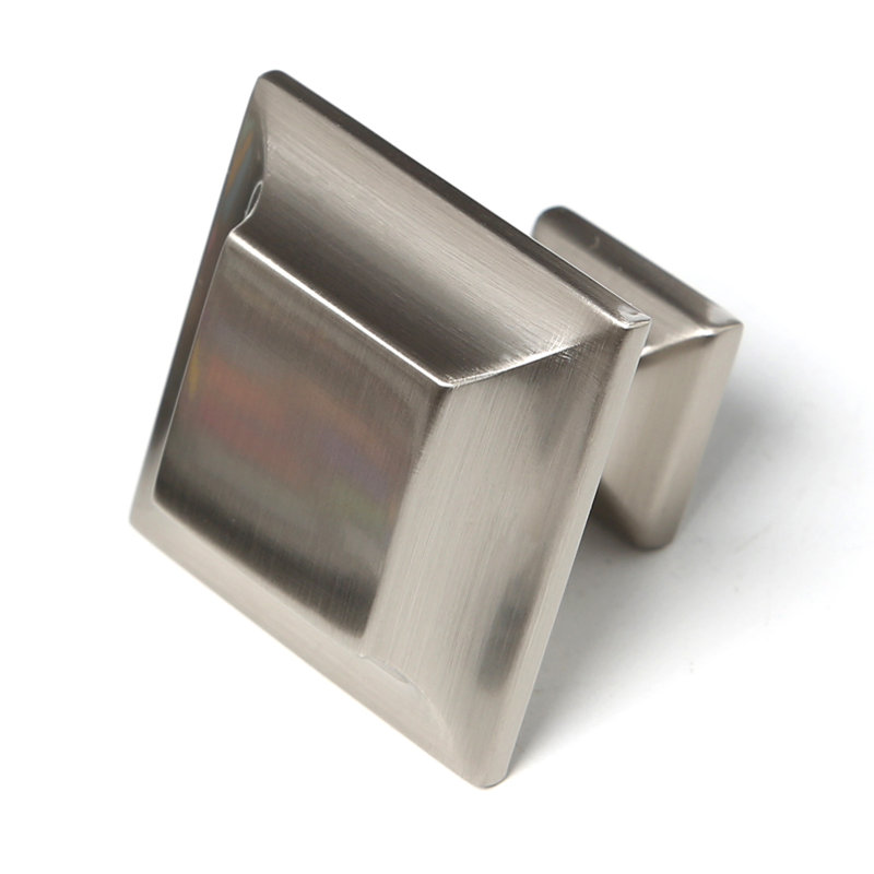 Millenium Square Knob, 1.25" H x 1.25" W x 1" D, Satin Nickel