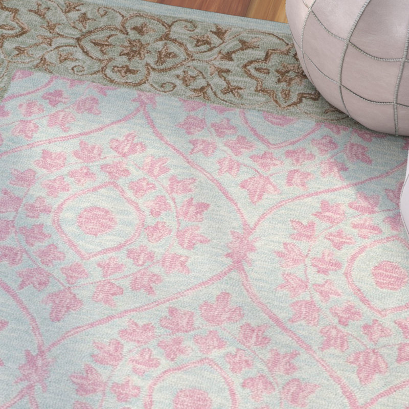 Guzi Hand Hooked Wool/Cotton Oriental Rug in Pink/Taupe, Rectangle 5' x 8'