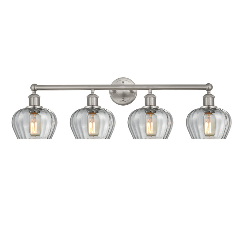 Éclairage pour meuble-lavabo de salle de bain 4 lumières 33,5 pouces Noille, Transparent, Nickel satiné brossé