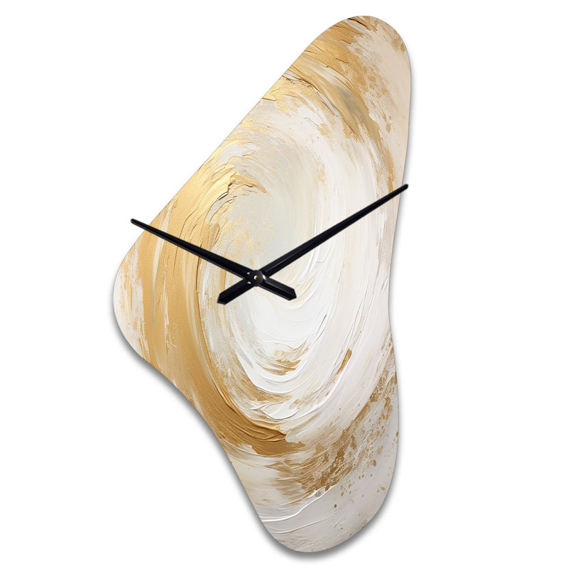Or et blanc Vortex à ondes douces I - horloge murale asymétrique spirales abstraites en métal, impression d'horloge murale de forme unique