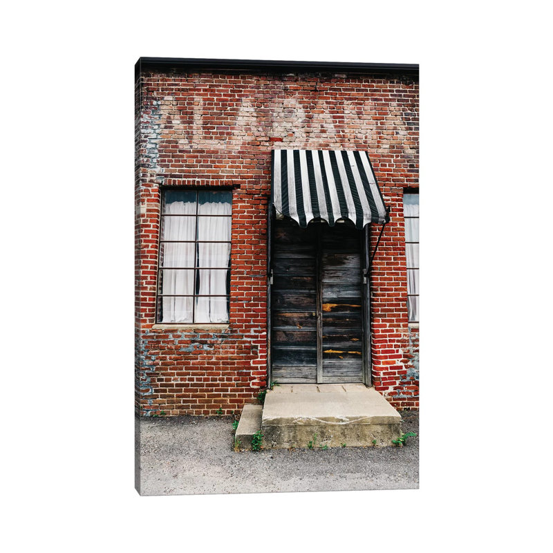 Alabama Architecture XII by Bethany Young - Print on Canvas, Wrapped Canvas, 66.04cm H x 45.72cm W x 3.81cm D