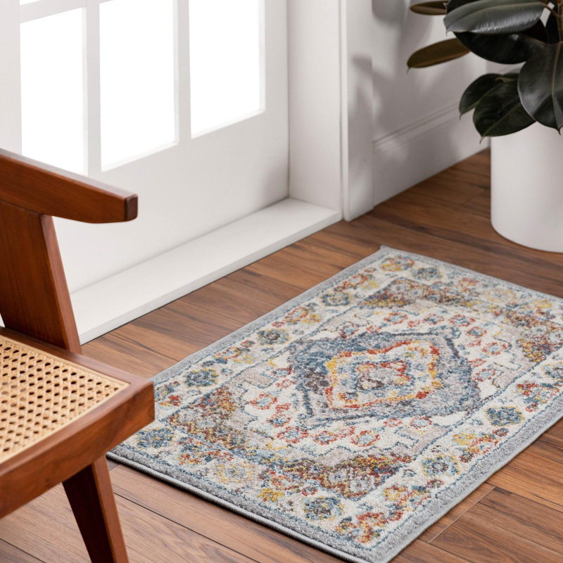 Kucera Flatiron Oriental Gray Area Rug, Rectangle 2' x 3'