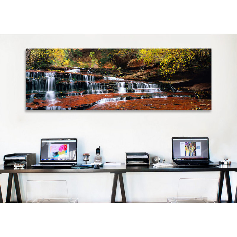 «Panoramic Waterfall in a Forest», reproduction de photo sur toile tendue, H 12 po x l 36 po x P 1,5 po, Toile tendue