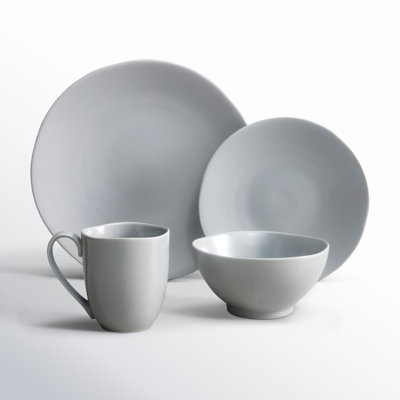 Heirloom Dinnerware Set - Service for 4