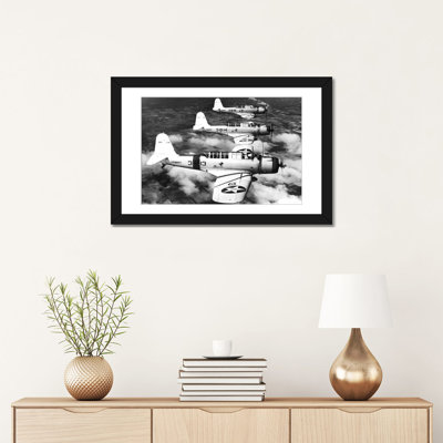 «1940s Three World War US US Dive Bombers Flying in Formation», reproduction de photo sur toile tendue
