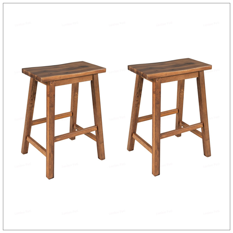 2 tabourets de comptoir en bois
