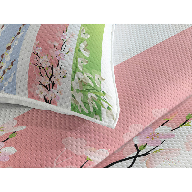 Flower Eclectic Polyester Floral Coverlet