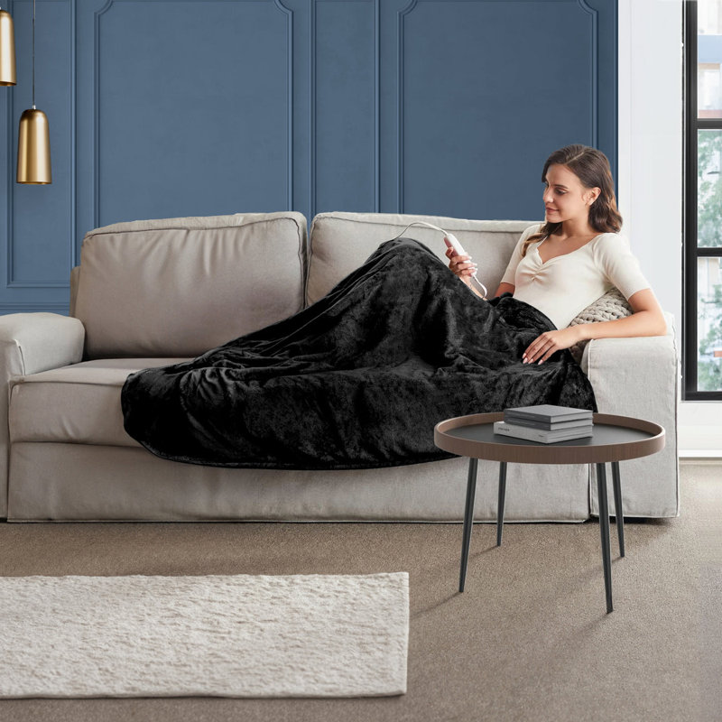 Heated Throw Blanket, Black