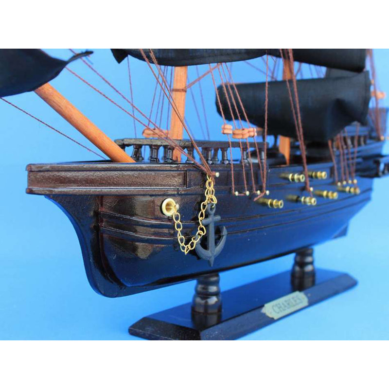 Bateau à modèle de pirate charles Munroe