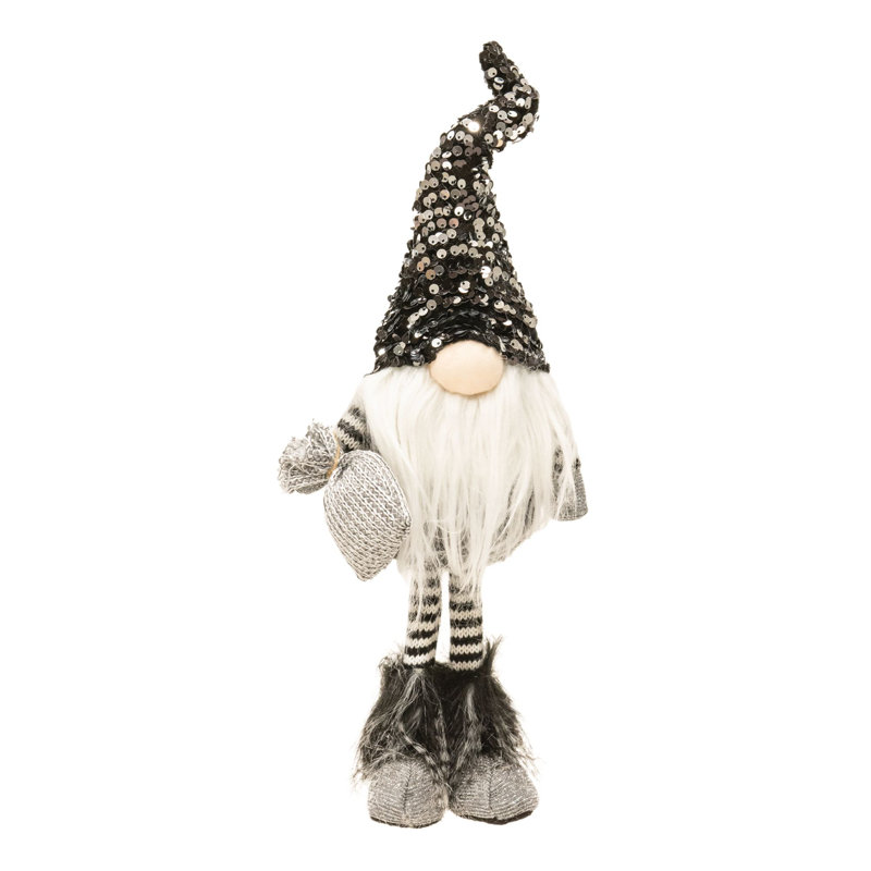Grand gnome de père Noël debout avec un chapeau