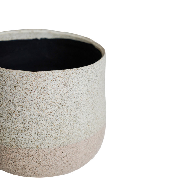 Cachepot, Cream