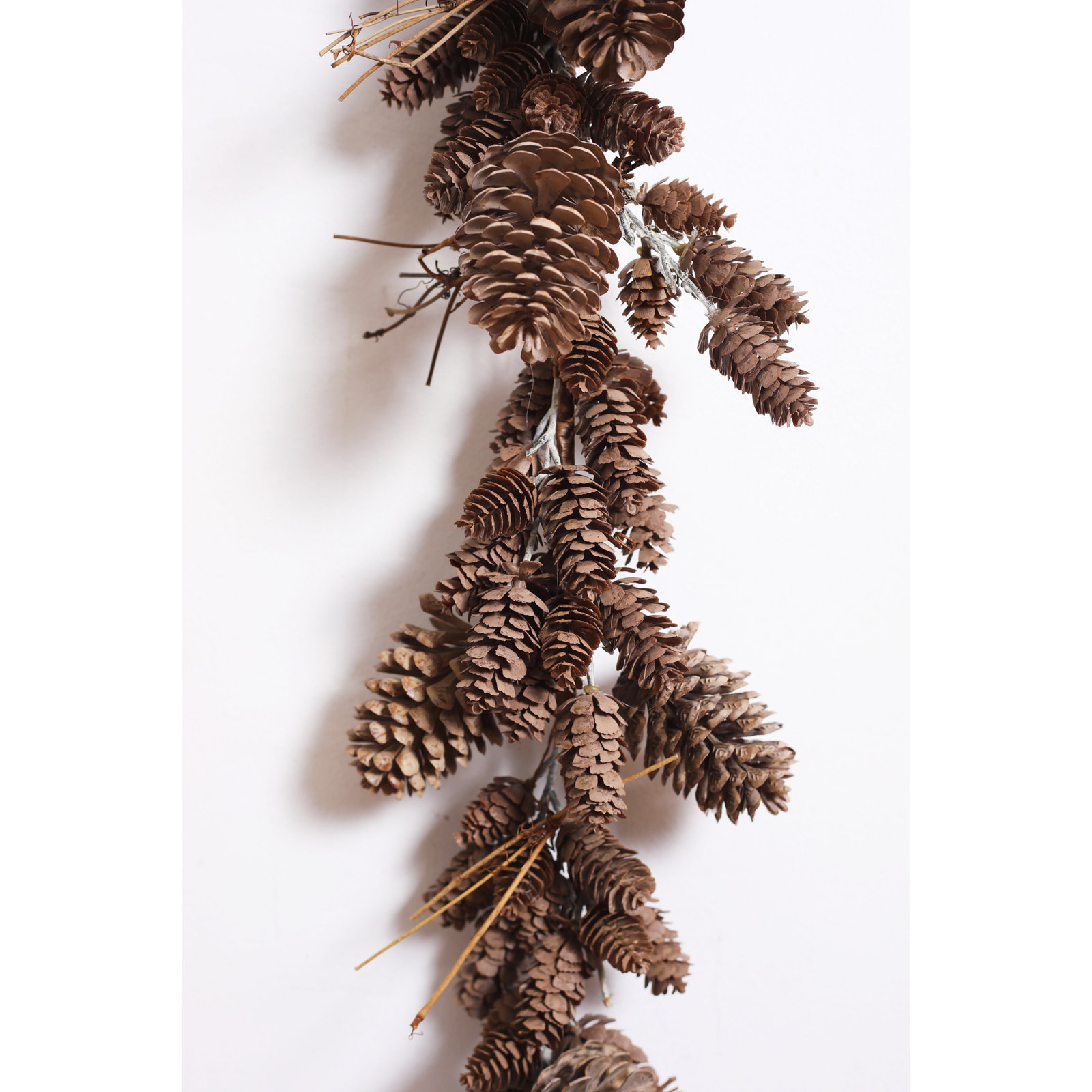 Faux Pinecone Garland, 4' L