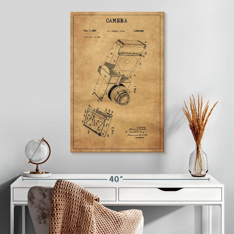 Camera Ladonta, 30" H x 20" W