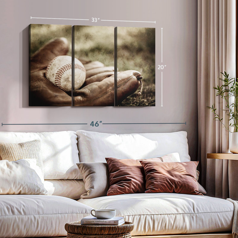 «Baseball On Glove» sur toile, H 20 po x l 33 po x P 1,25 po