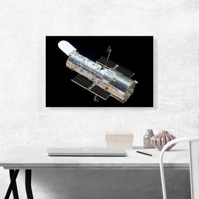" NASA Hubble Telescope "