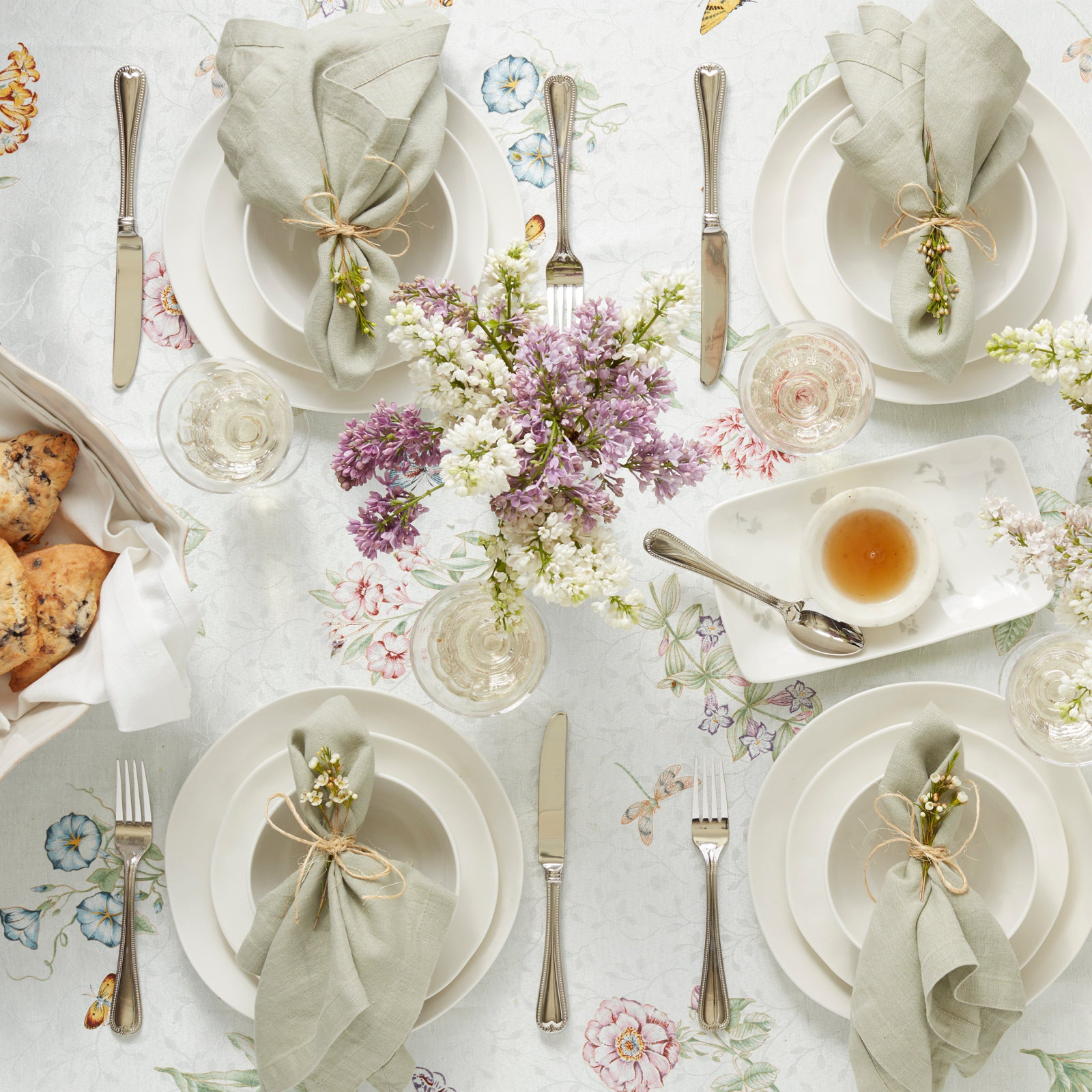 Bay Colors Blue Porcelain Dinnerware Set, White