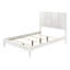 Grand lit contemporain, tête de lit à panneaux géométriques, finition blanche, panneaux avant texturés, conception de chambre à coucher en bois, cadre de lit,