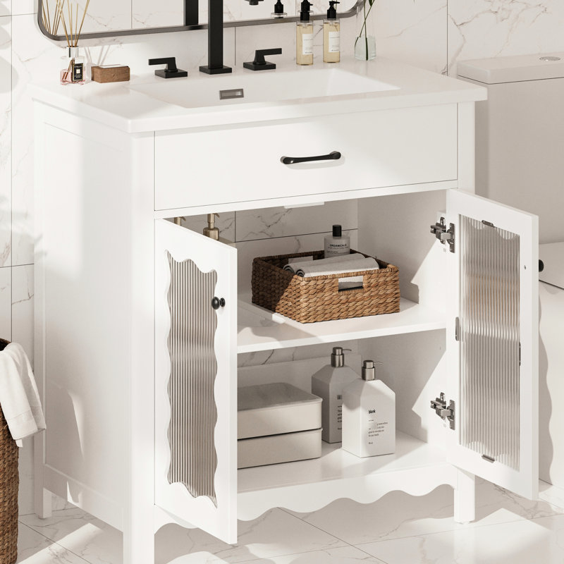 Armoire de salle de bain moderne de 31 po avec rangement spacieux, lavabo en céramique lisse et verre trempé à rayures verticales pour un verre intégré lumineux de 31 po, charnières à fermeture en douceur silencieuses