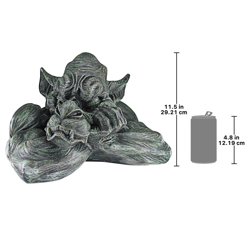 Goliath the gargouille statue