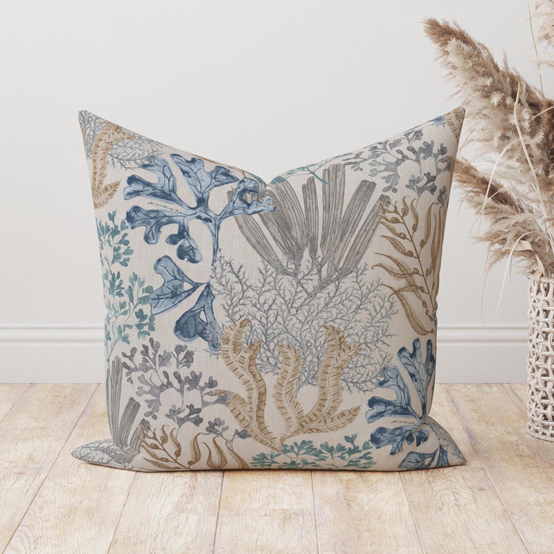 Housse de coussin beige à motif corail, H 17 po x l 17 po, Carré