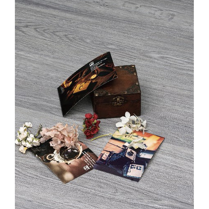  Plancher de luxe en vinyle imperméable avec couche d'usure 20 mil - 6,5 mm avec sous-couche attachée