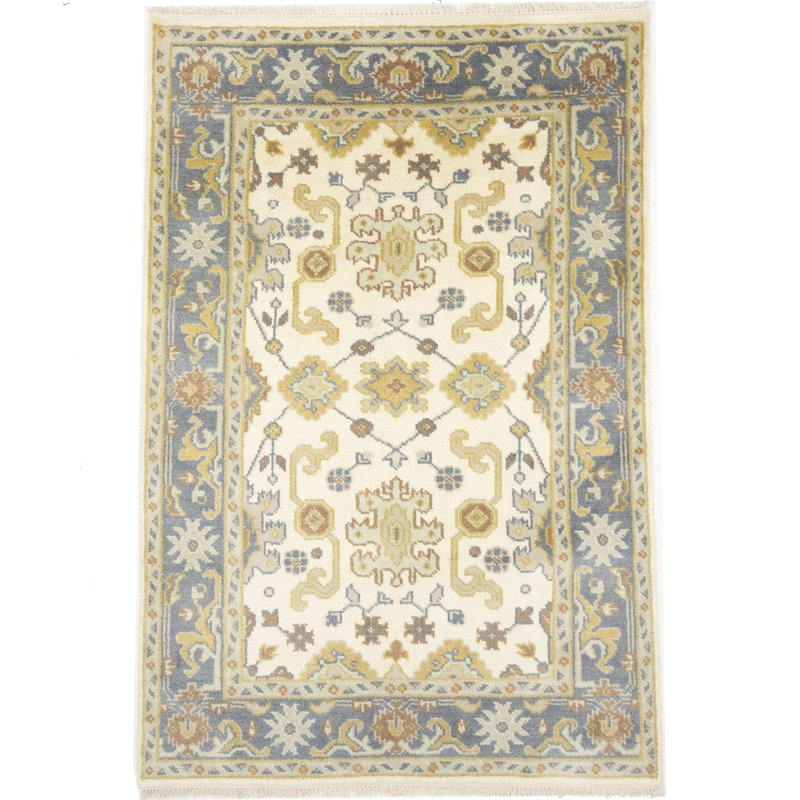 Tapis oriental crème Oushak Chobi Mute 4X6
