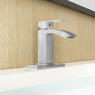 Single-Hole Single-handle Bathroom Faucet with Drain Assembly