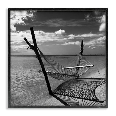 Reproduction d'art giclée encadrée blanche Windward Beach par Noah Bay