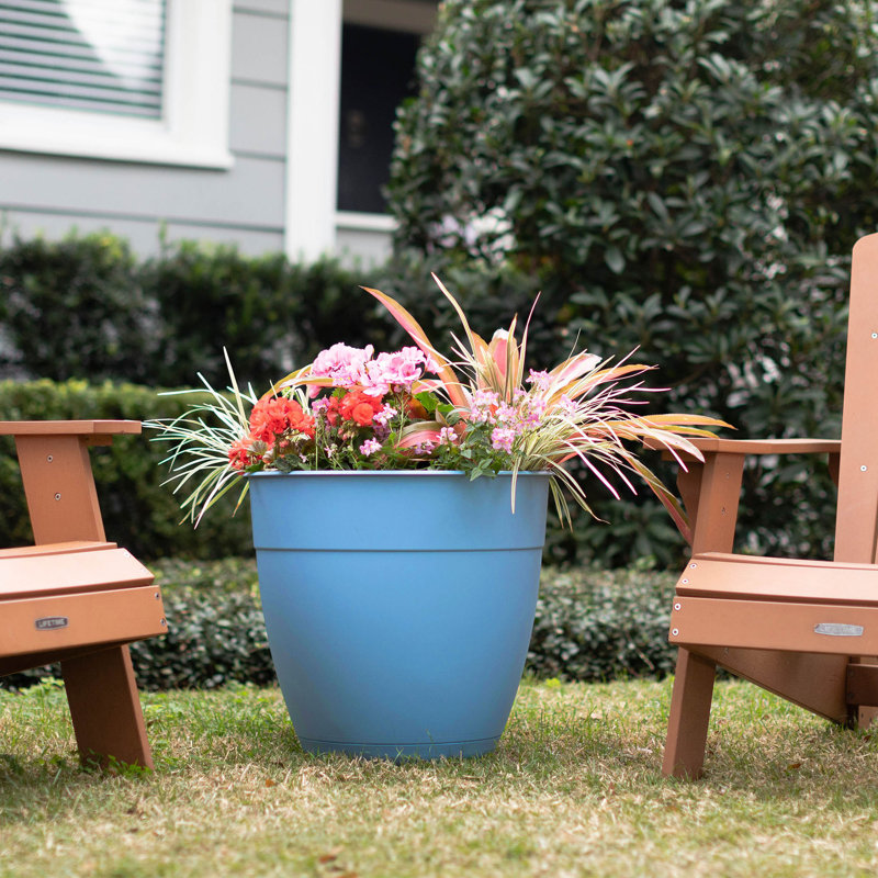 Jardinière intérieure / extérieure en plastique recyclé Dayton avec soucoupe attachée, Bleu océan