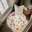 Tapis tressé Strawberry Flower Fields-106463968