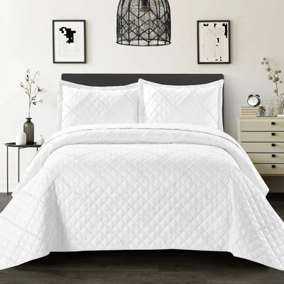 Luxury Quilted Modern Ruffle Bedspread Box Pattern Soft Comforter  Bedding Set With Pillow Shams