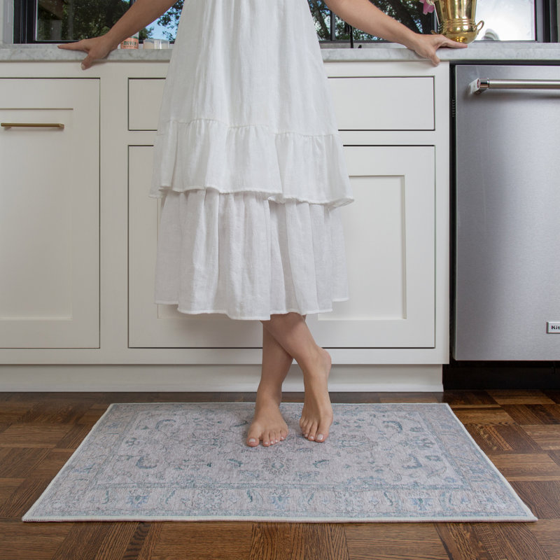 Jahai Washable Floral Indoor Rug, Rectangle 2' x 2'8"