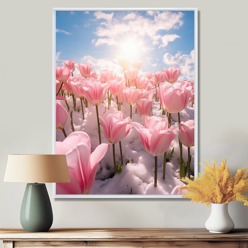 Tulipe rose, neige, paysage ensoleillé II - Tulipes, art mural, Toile encadrée flottée blanche, H 32 po x l 16 po x P 1 po