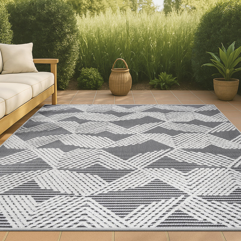 Jazz High-Low Pile Art Deco Geometric Black/Ivory Indoor/Outdoor Rug, Rectangle 7'9" x 10'