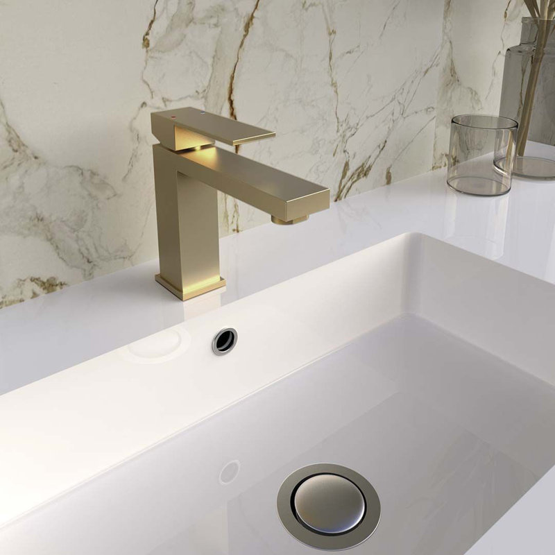 DAX Roma Single Handle Brass Bathroom Faucet, Gold