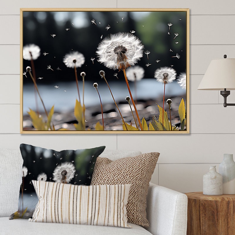 «White Black Dandelion Whispers I», reproduction sur toile, Cadre naturel flottant, H 16 po x l 32 po x P 1 po