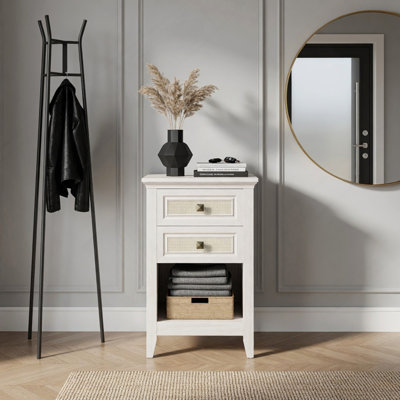Table de chevet 17,7 po en rotin blanc avec 2 tiroirs - table de chevet haute 27 po Boho pour petits espaces et chambre à coucher