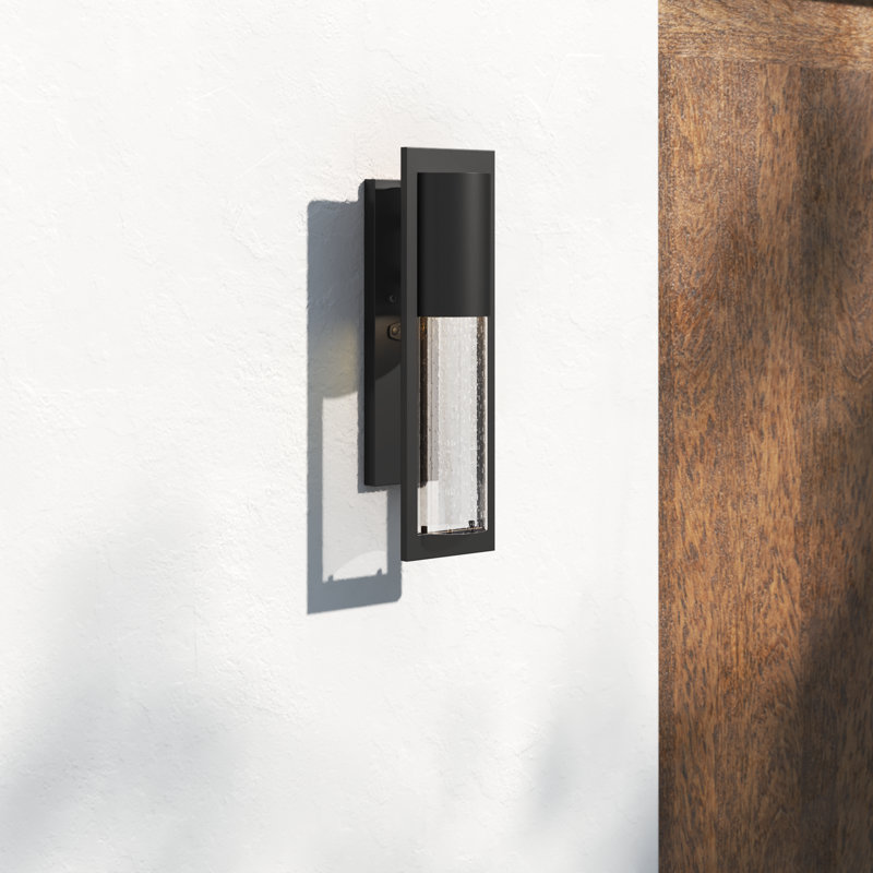 Bandit Solid Aluminum 15.5" H X 4.5" W Outdoor Wall Light, Black, Incandescent, 15.5" H x 4.5" W x 4.75" D