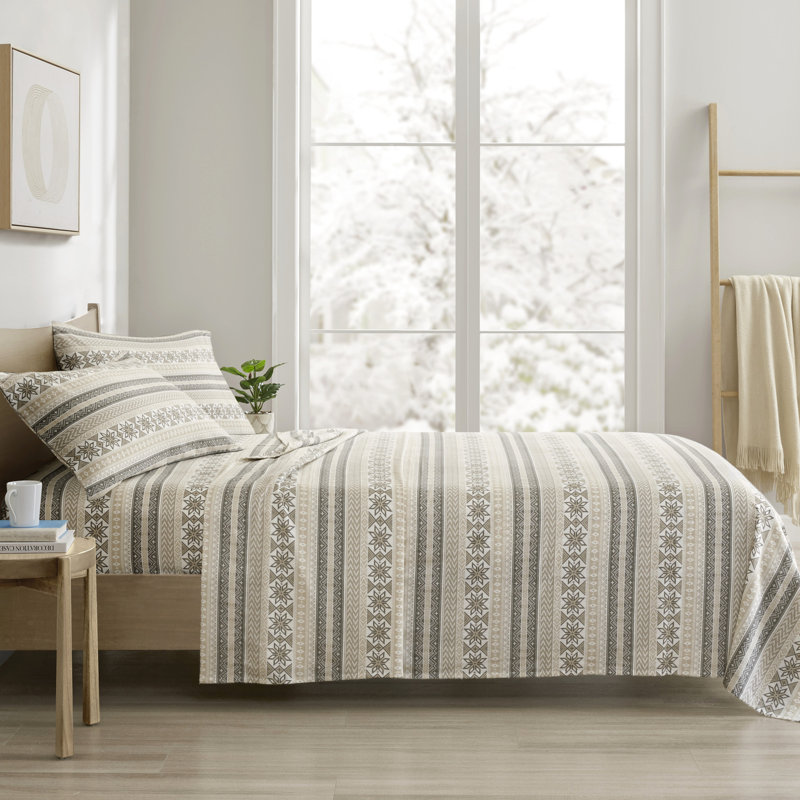 100% Cotton Flannel Sheet In Queen Printed - Cozy And For A Good Night's Sleep, Various Prints Available, Includes Flat Sheet, Fitted 14" Mattress, 2 Pillowcases, Machine Washable, Ultra-Cozy Soft
