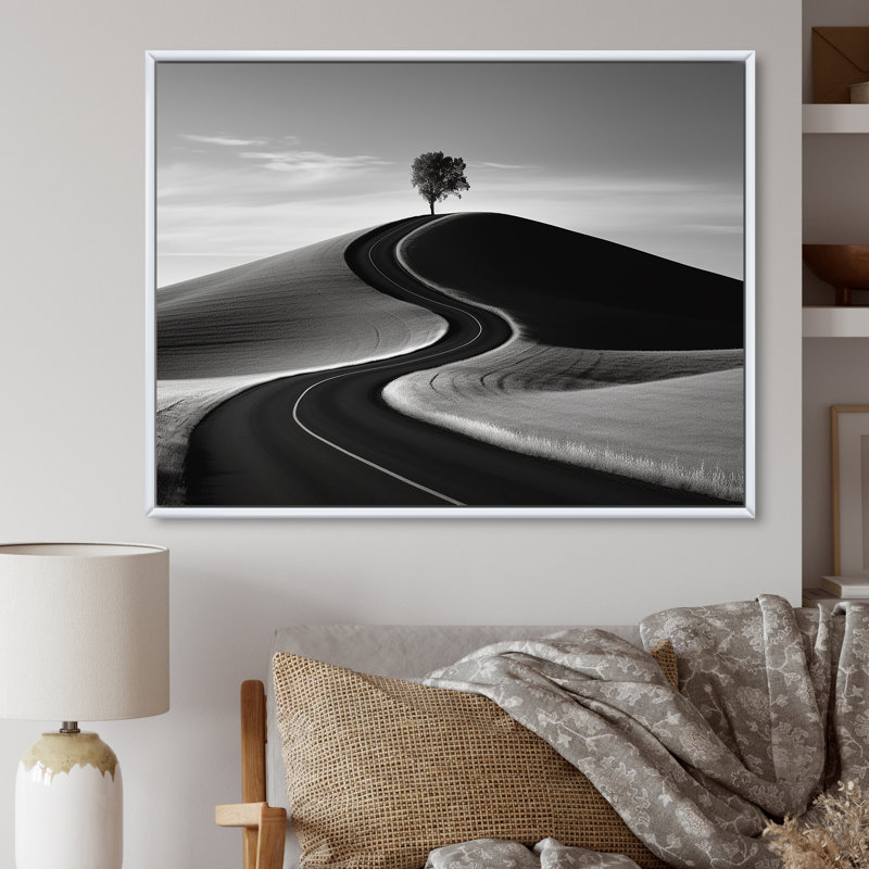 Photographie de route noir et blanc II sur toile, H 30 po x l 40 po x P 1,5 po, Cadre flottant blanc
